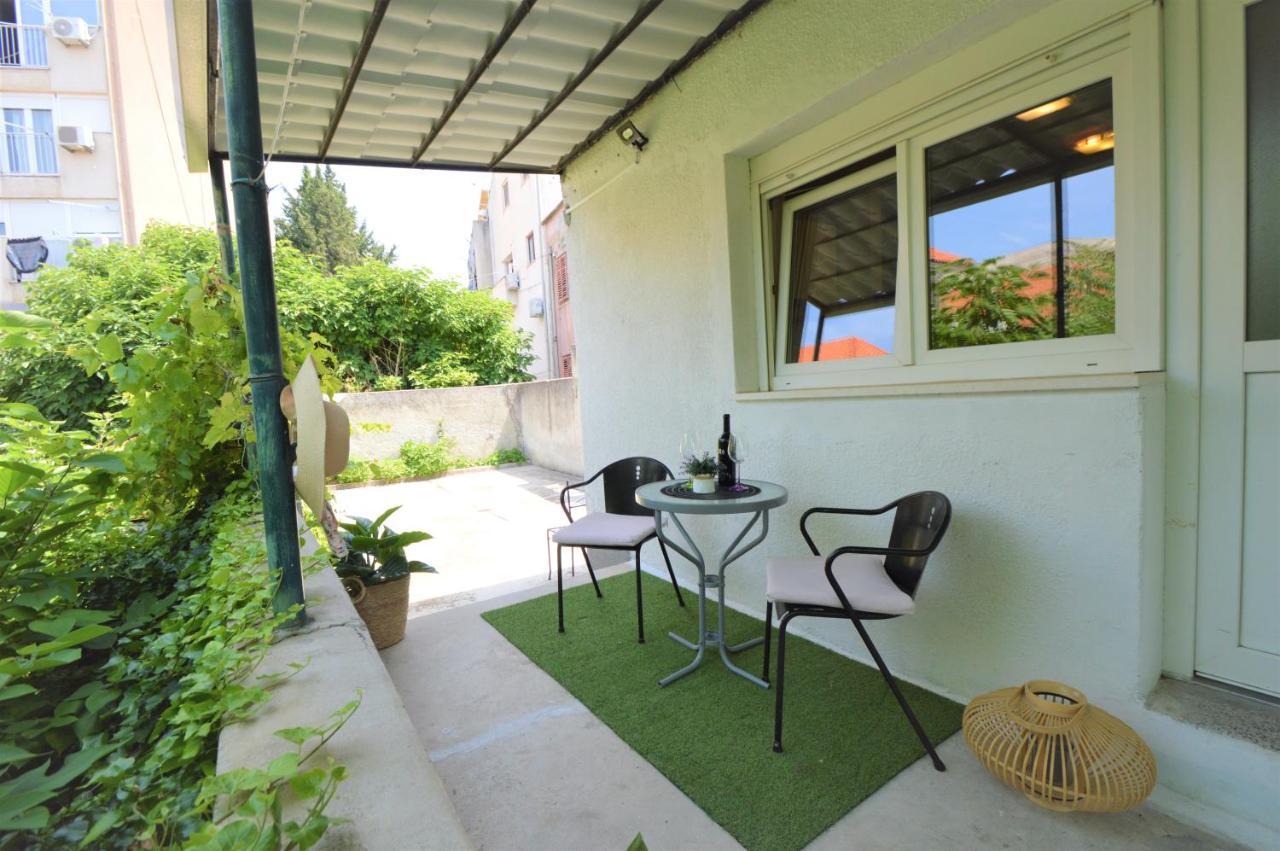 Apartment Vinea-Parking Included Šibenik Eksteriør bilde