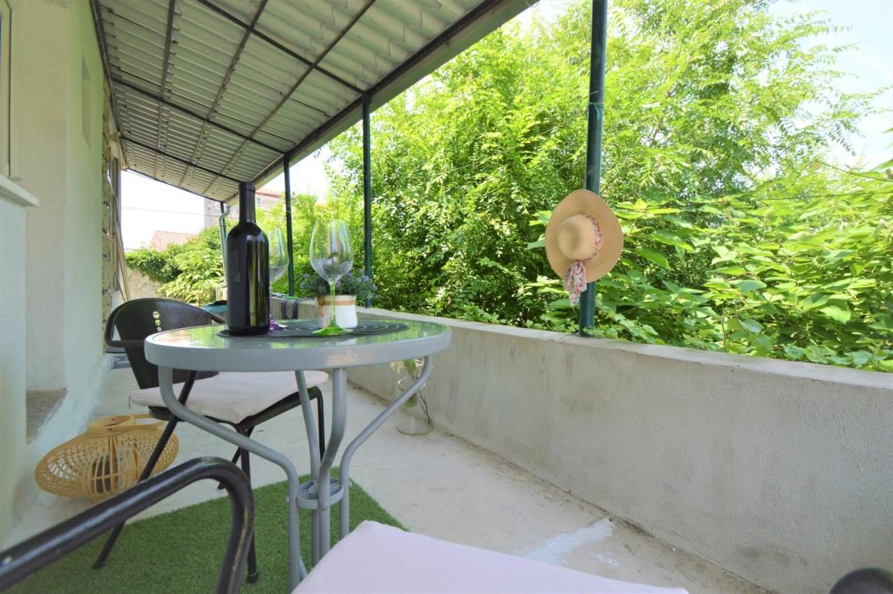 Apartment Vinea-Parking Included Šibenik Eksteriør bilde